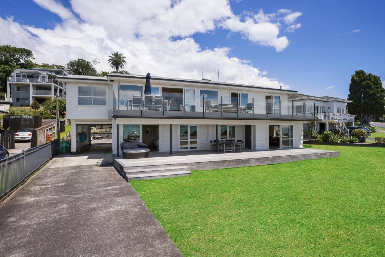 Beach Front Resort! Maraetai Eksteriør bilde